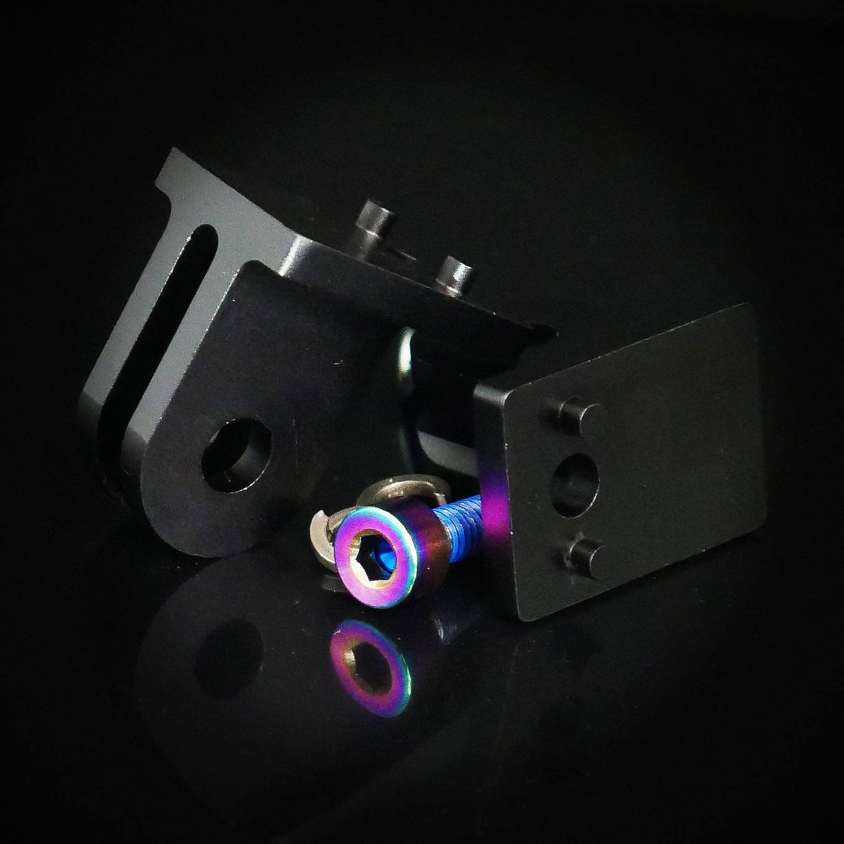 Aluminum Light Mounts for Lacroix HyBeam™